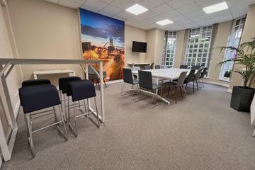 Manchester Conference room image 0