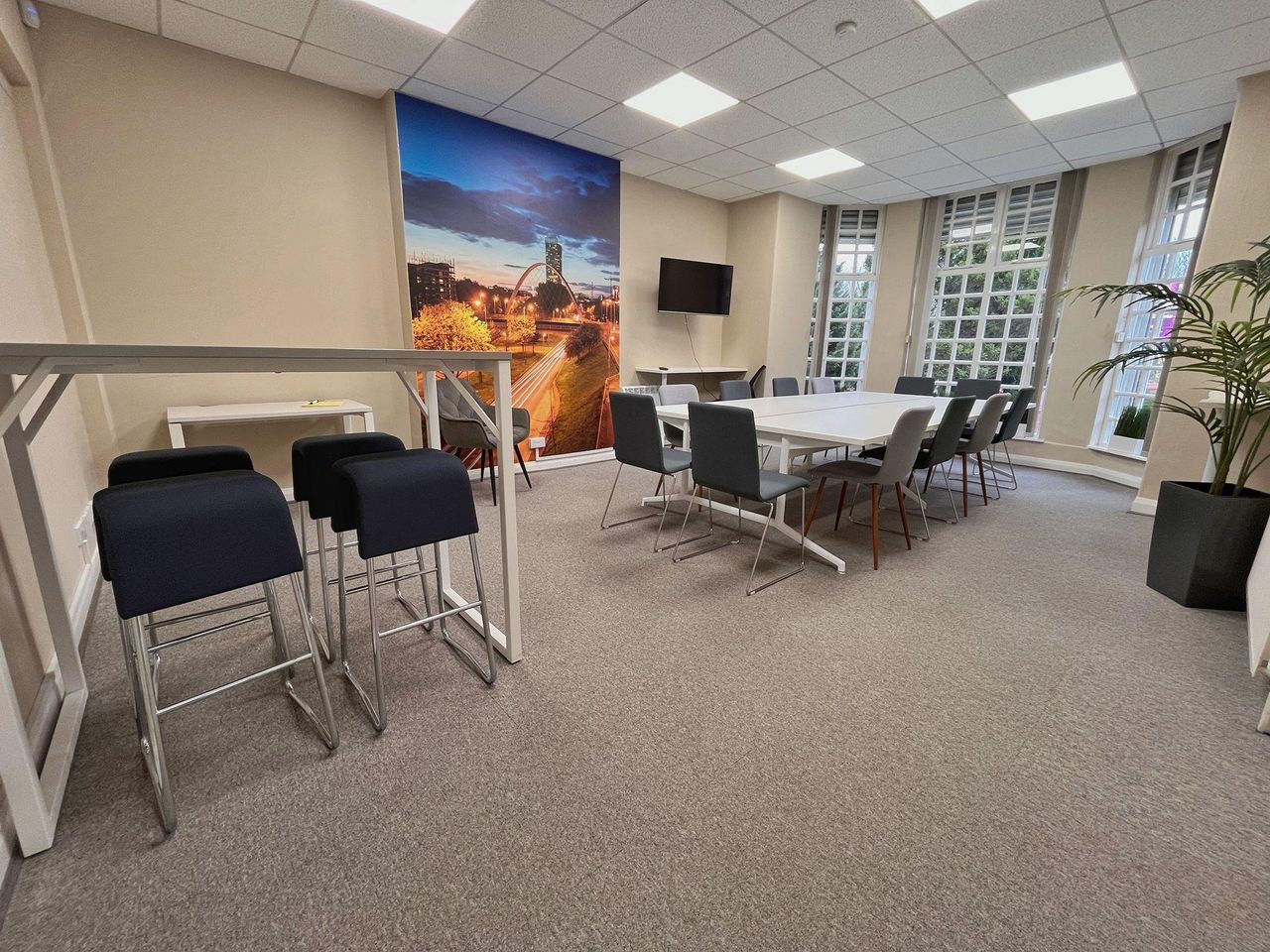 Manchester   Conference room image 0