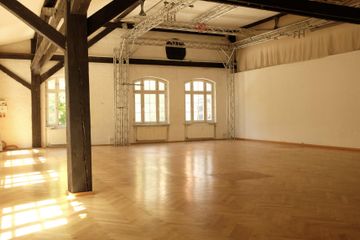 Berlin Creative Meeting Unusual venue Spacious 200sqm venue with timeless character image 5