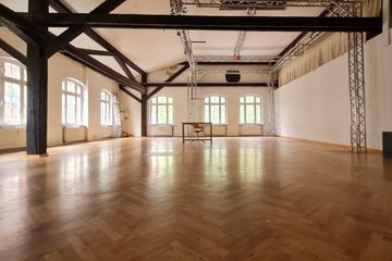 Berlin Creative Meeting Unusual venue Spacious 200sqm venue with timeless character image 6