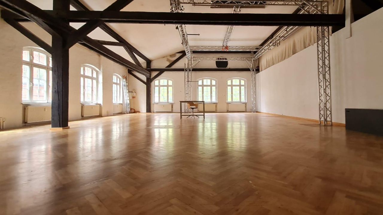 Berlin Creative Meeting Unusual venue Spacious 200sqm venue with timeless character image 6
