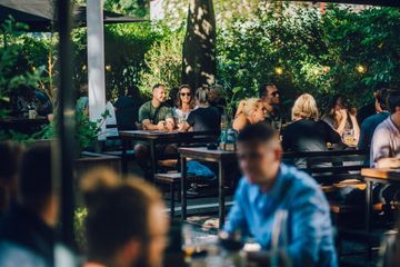 Berlin Offsite Meeting Veranstaltungsraum Großer Saal image 6