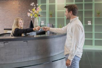 Rest of the World Mobiel Werken Coworking spaces Businessspot + / 2.20 Desk 3 image 2