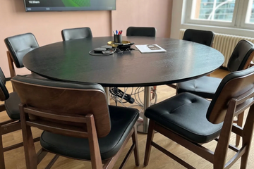Rest der Welt  Coworking spaces Meeting Room M20 image 0