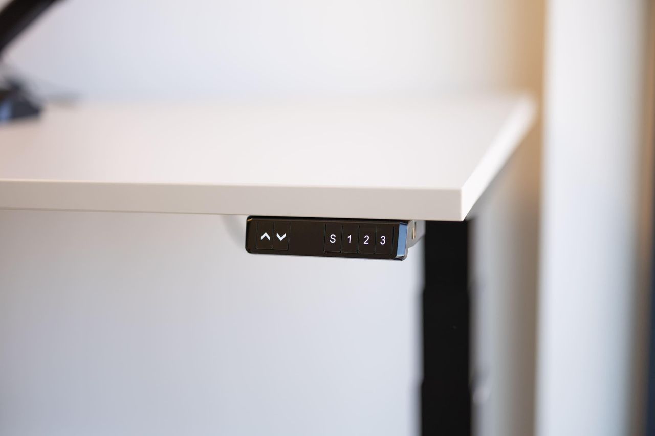 Rest of the World  Office desk 1. Gerrit Karsten - kamer image 2