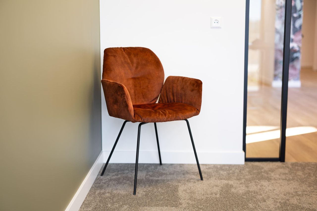 Rest of the World  Office desk 1. Gerrit Karsten - kamer image 2