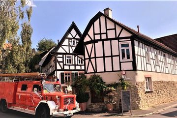 Frankfurt am Main  Außergewöhnliche Locations Mediterrane Hofreite, Meetingräume, Kaminzimmer, Gewölbekeller, Garten image 0