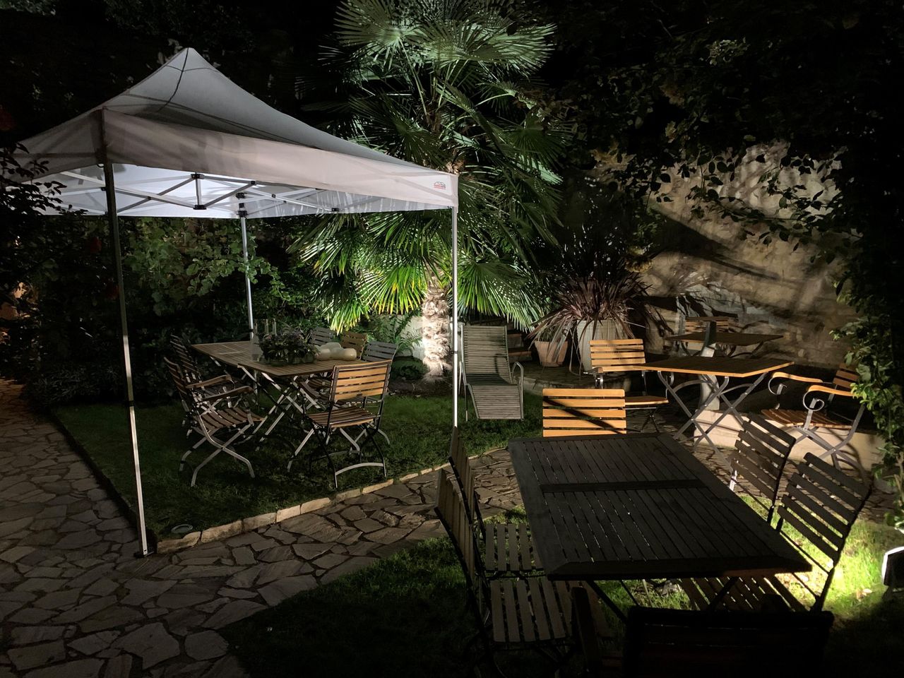 Frankfurt am Main  Außergewöhnliche Locations Mediterrane Hofreite, Meetingräume, Kaminzimmer, Gewölbekeller, Garten image 44