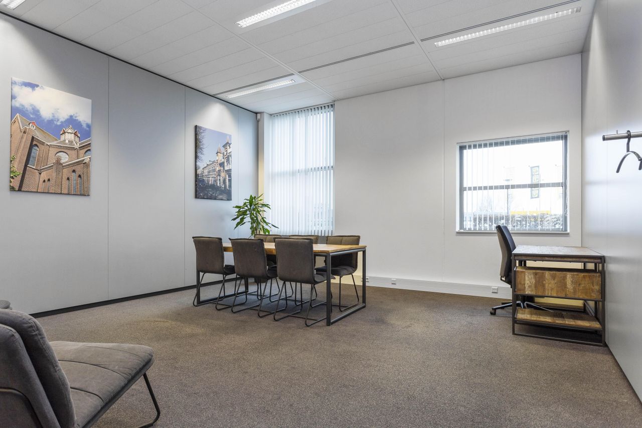 Goes Client Meeting Meeting room Oranje therapiekamer image 5