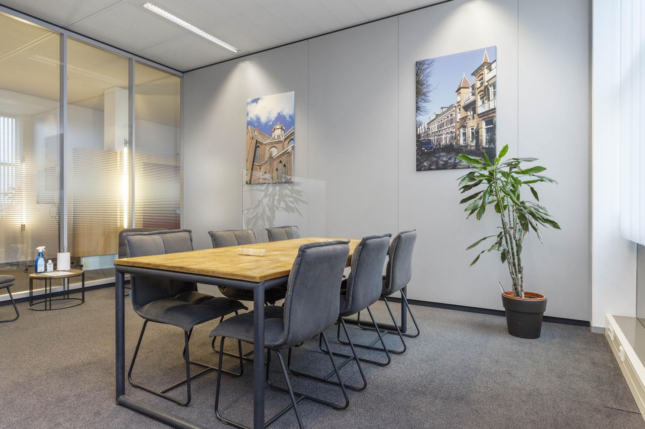 Goes Client Meeting Meeting room Oranje therapiekamer image 1