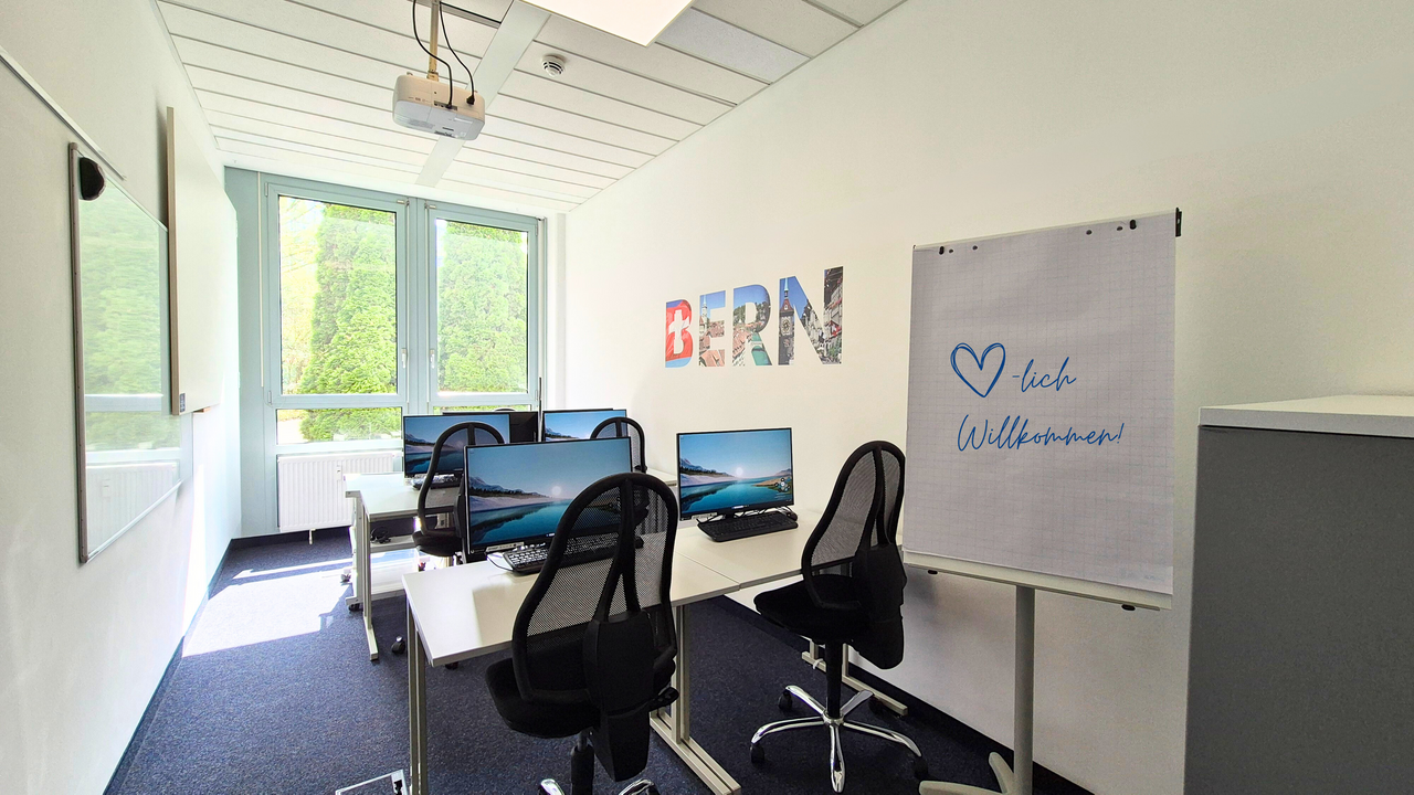 München  Bedrijvencentrum Seminar Room Bern - Heart of Munich image 0