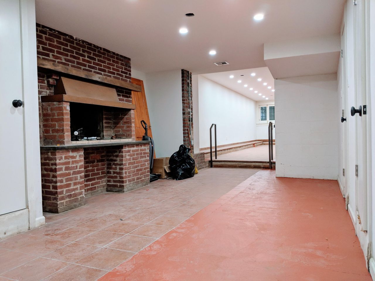 New York  Loft Wooster St Townhouse Retail Space image 3