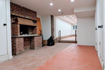 New York Loft Wooster St Townhouse Retail Space image 3