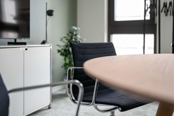 Hamburg  Business center Konferenzraum 2 image 1