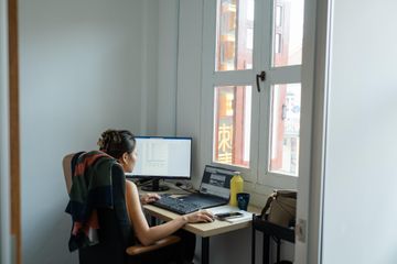 Singapore  Meeting room Private Office image 1