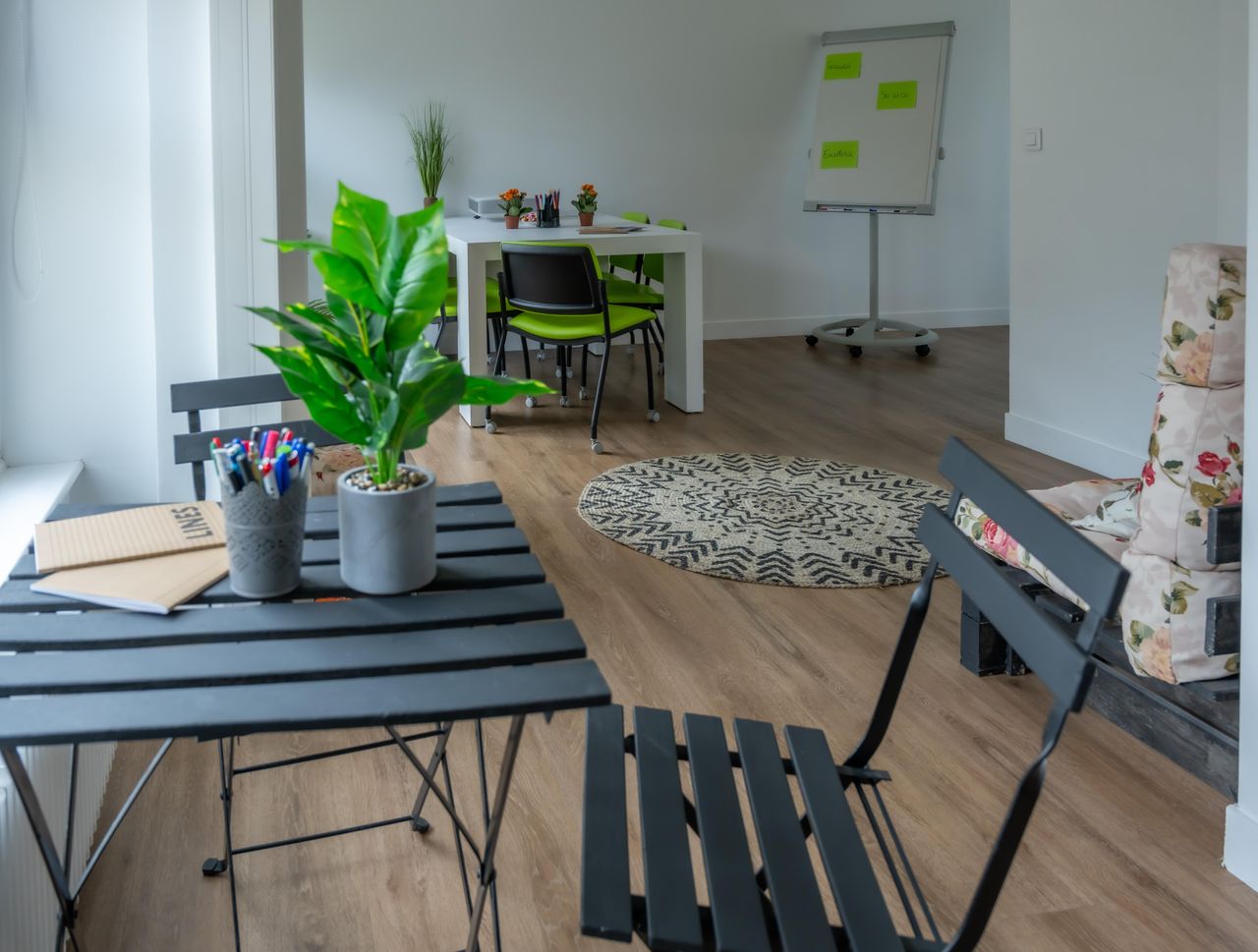 Paris Réunion créative Meeting rooms Salle Lin image 1