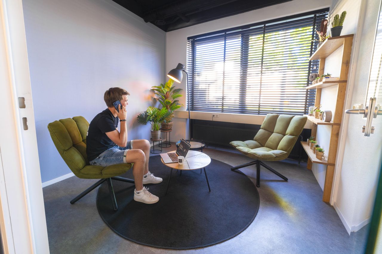 Rest of the World  Büroräume Meeting Room Junior - gratis koffie en thee image 1