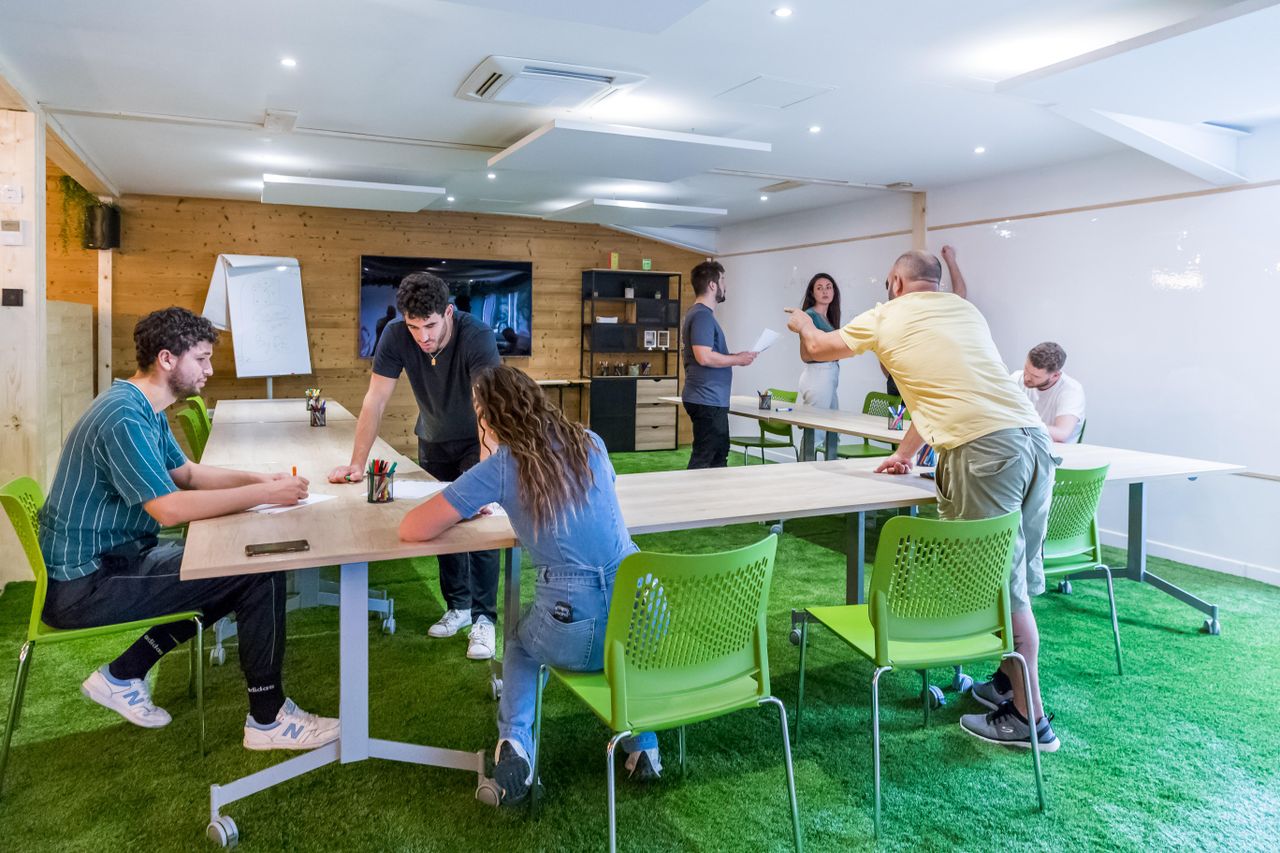 Rest of the World Team Building Event Meeting rooms Canopée image 9