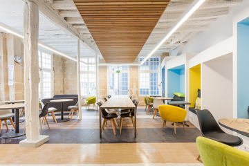 Paris Réunion créative Coworking space Espace principal image 3