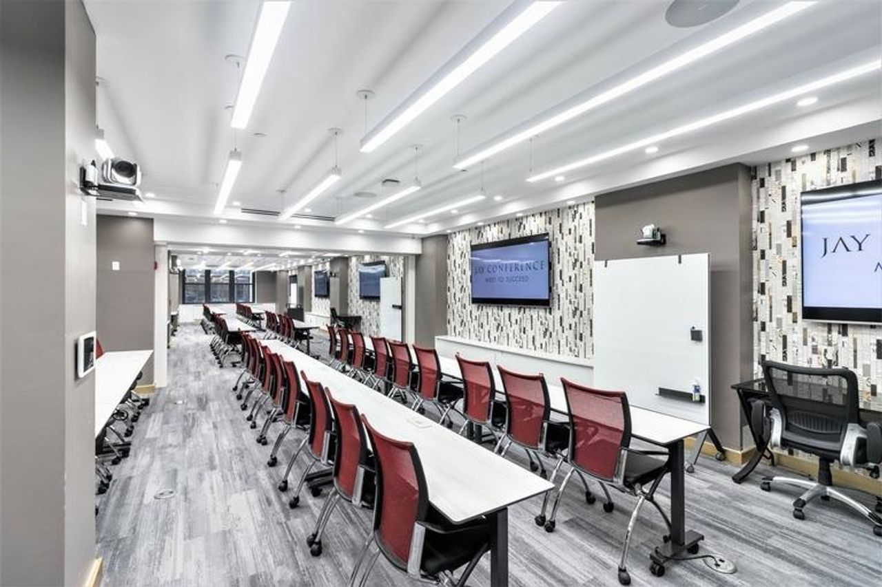 New York Creative Meeting Meeting room The Sinatra Room image 16