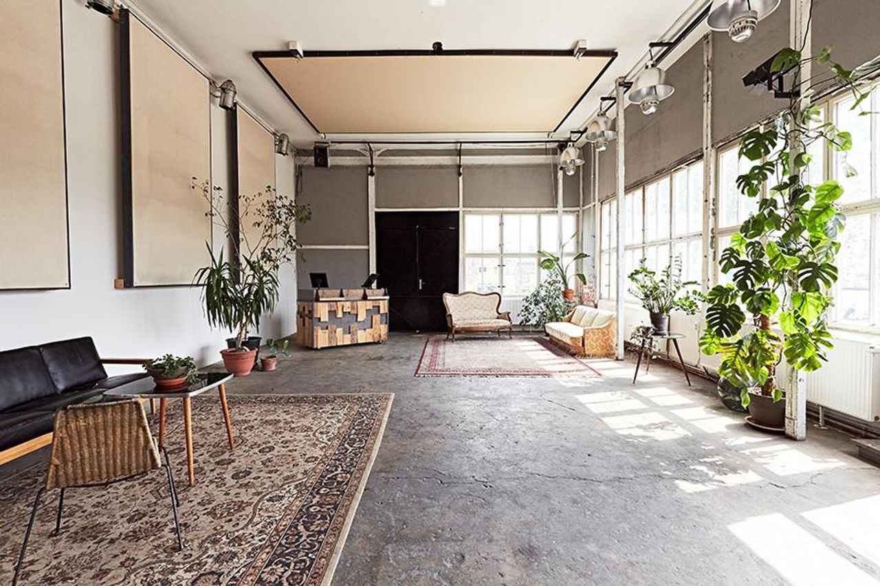 Berlijn  Studio Bright, Industrial Panoramaroom with Riverview image 0