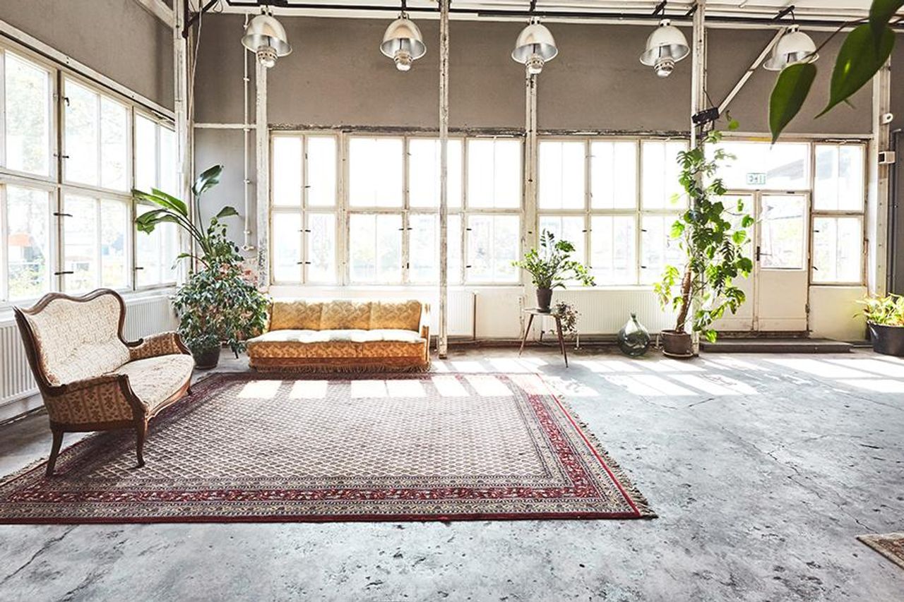 Berlin  Studio Bright, Industrial Panoramaroom with Riverview image 1