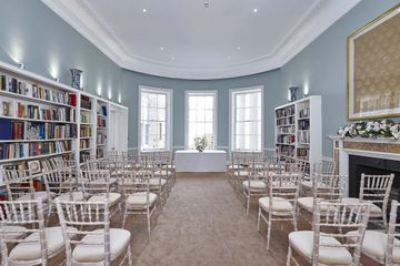 London Offsite Meeting Unusual venue Library image 4