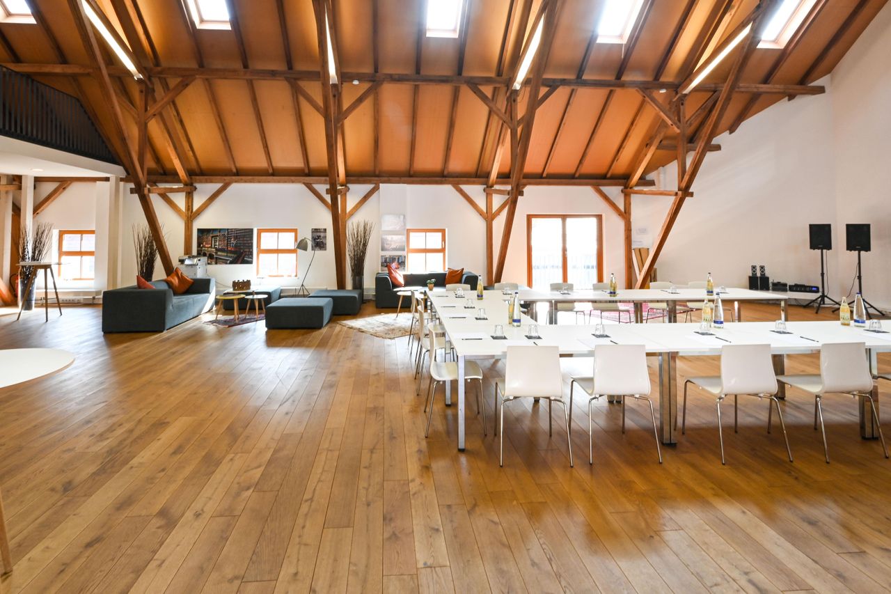 München Creative Meeting Seminarräume Heuboden image 11