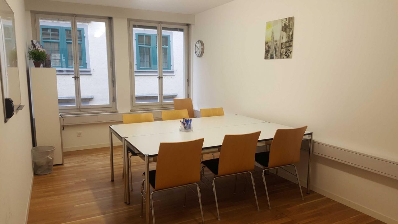 Zürich Kundengespräch  Zimmer 5 image 0