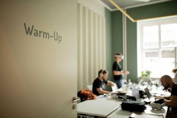 Berlin Offsite-Meeting Seminarraum Warm-Up image 3