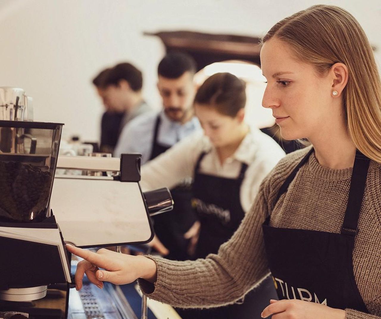 Rest of the World Networking-Event  Turm Workspace image 8