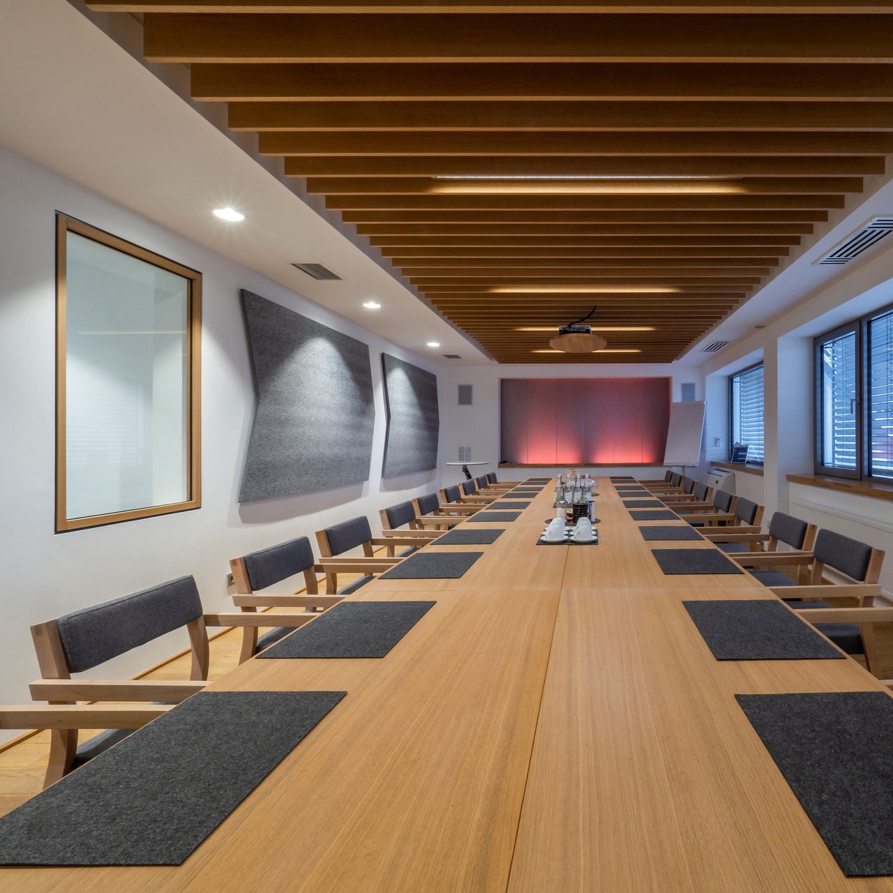 Rest der Welt Offsite Meeting Tagungsräume Eichenzimmer image 2