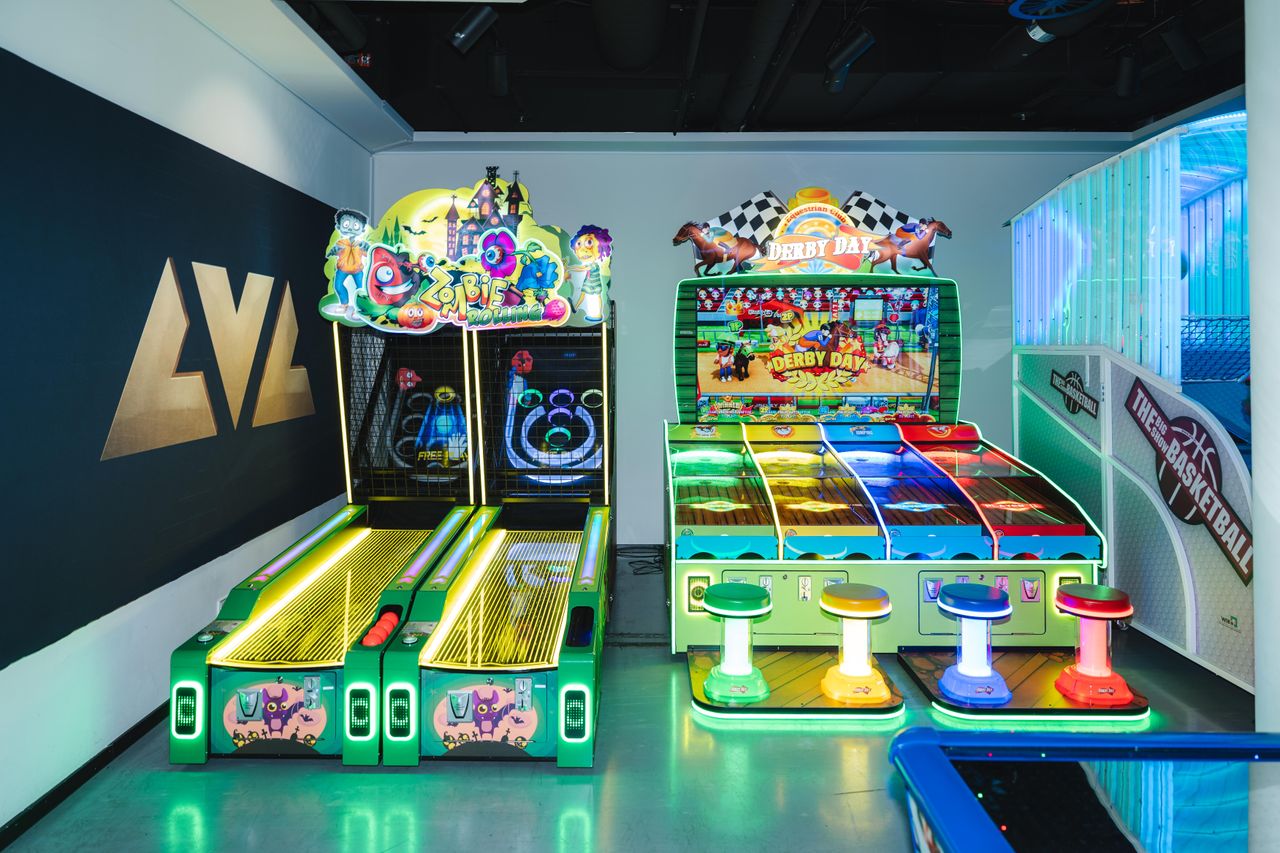 Berlin Kreatives Meeting Corporate event space LVL World of Gaming - Berlin image 13