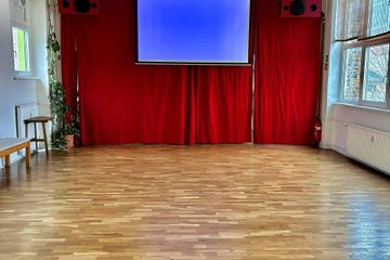 Berlin Seminarraum Studio-Mehringdamm – Exklusive 202m² Gesamtetage image 0