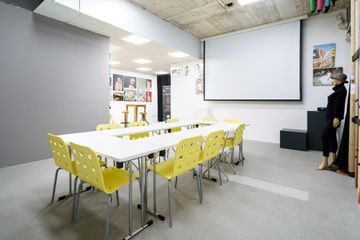 Berlin  Fotostudio Seminar- und Schulungsraum image 2