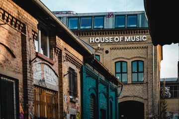 Berlin Panel Discussion Eventlocations House of Music Stage image 12