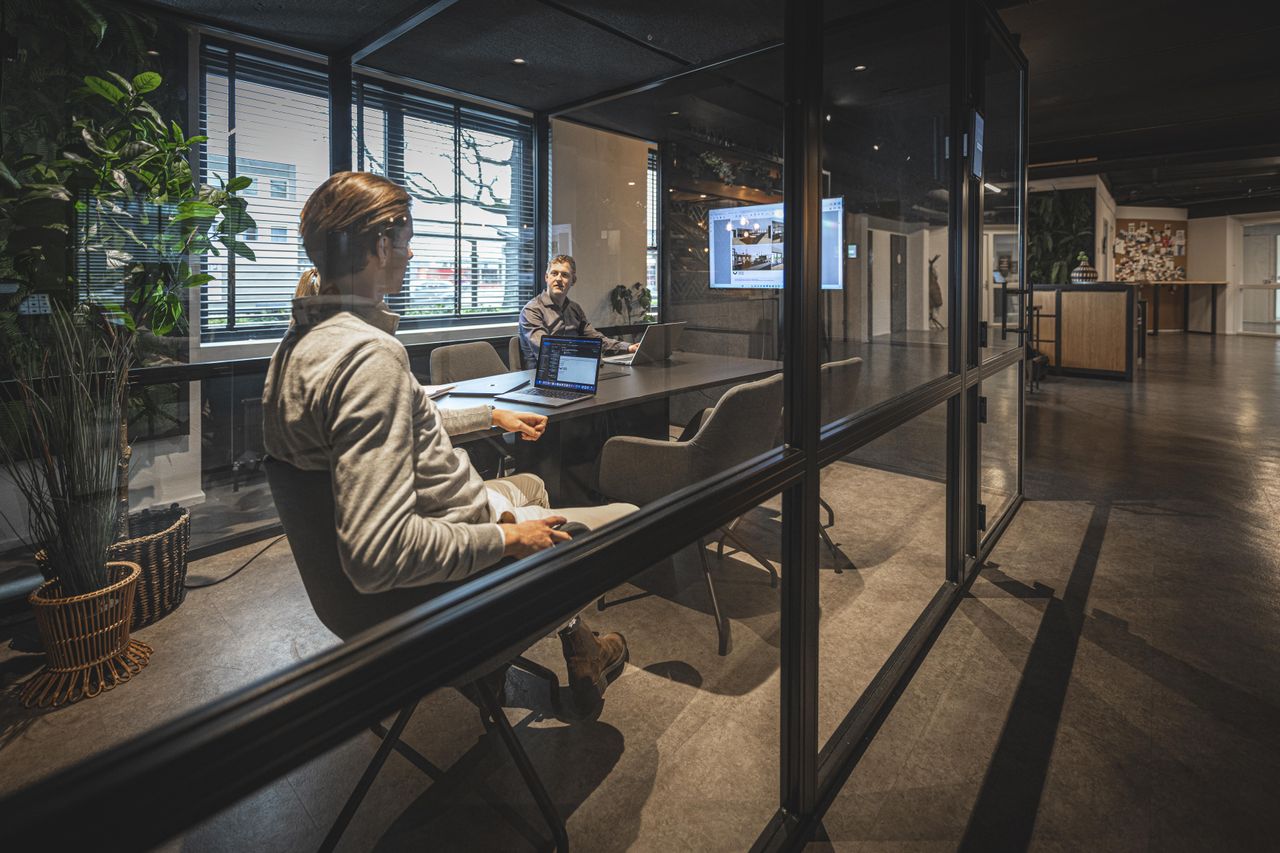 Rest of the World  Büroräume Meeting Room Bow - gratis koffie en thee image 0