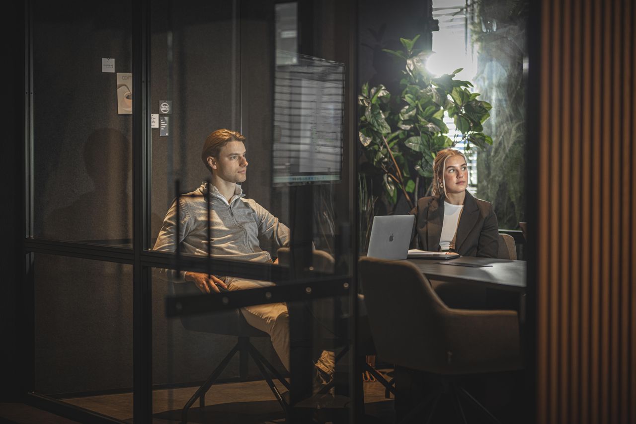 Rest of the World  Tagungsräume Meeting Room Bow - gratis koffie en thee image 2