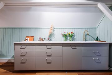 Bremen Seminar room Reetdachhäuschen image 1