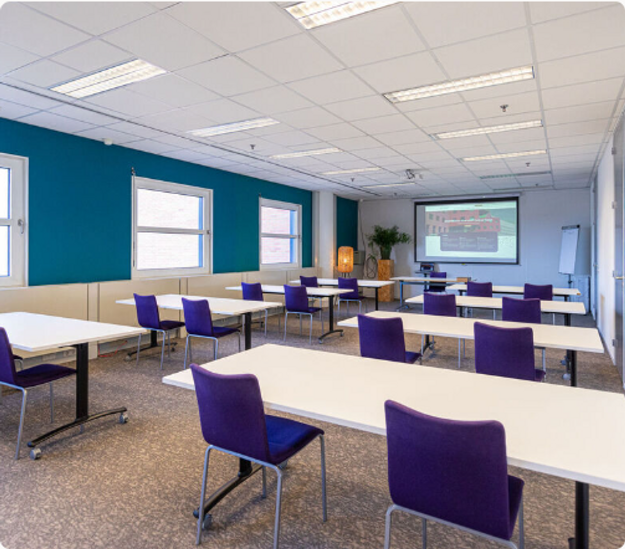 Amersfoort  Arbeitsplatz Think Different - trainingszaal | 15-60 personen image 0