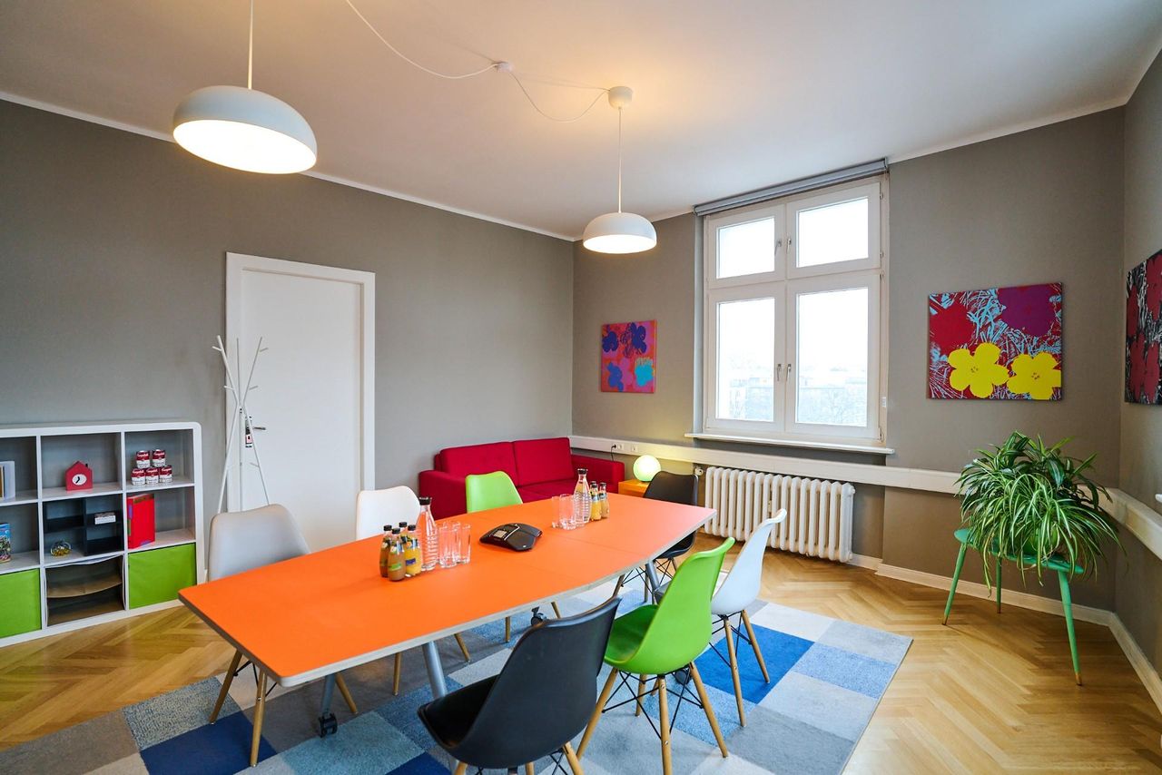Berlin Coworking Meetingraum ANDY image 3