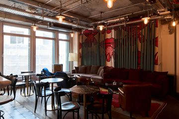 Frankfurt am Main  Coworking spaces Meeting Room M42- 8  seats image 1