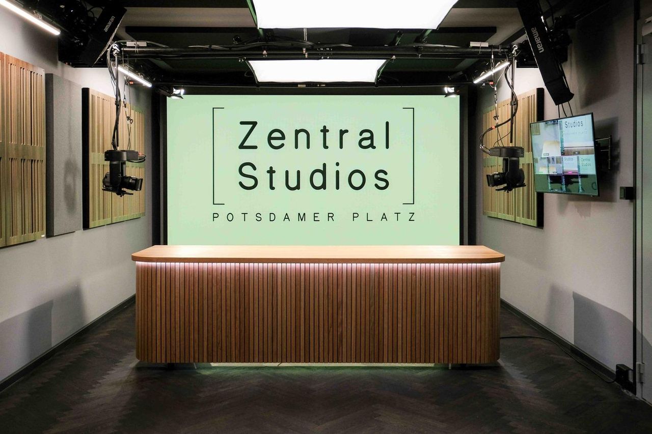 Berlin  Tonstudio 4K LED Wall Video Studio with Separate Control Room image 3