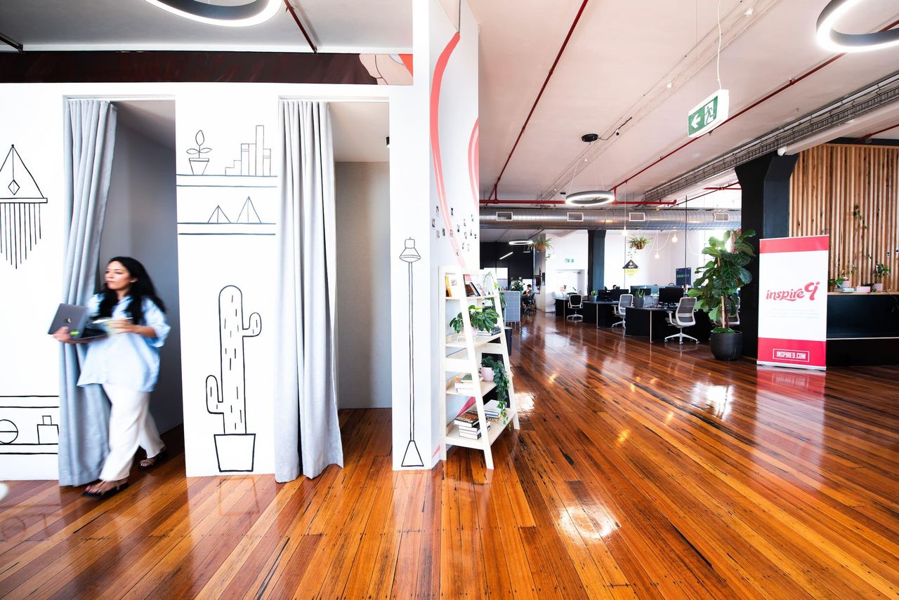 Richmond Creative Meeting Coworking space Elbow Room image 5