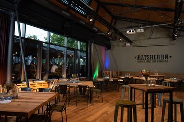 Hamburg Offsite Meeting Corporate event spaces Ratsherrn Diele image 4