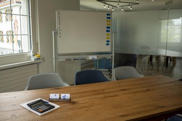 Rest of the World Coworking  Workspace 4 (Coworking 6er Tisch) image 5