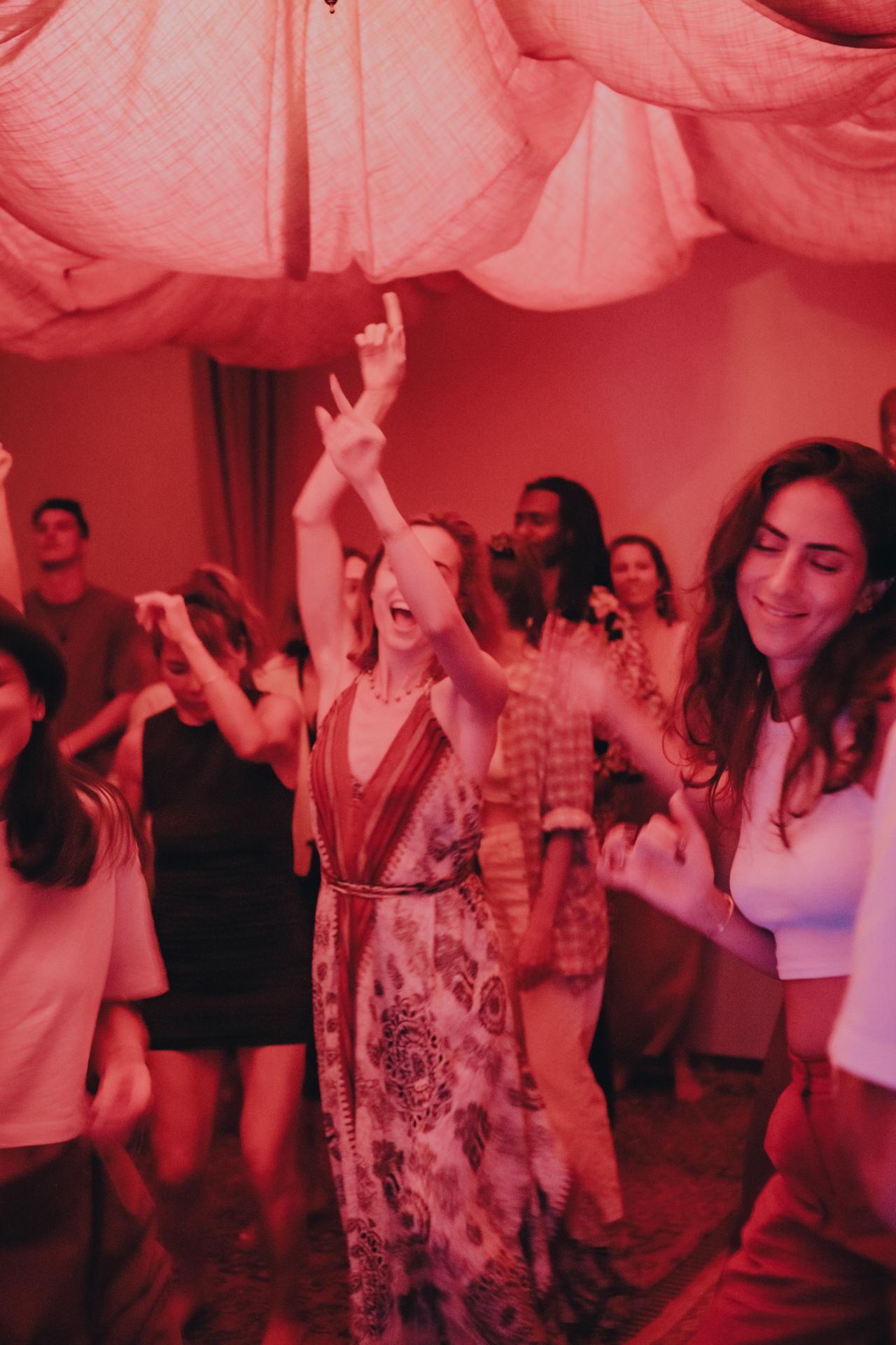 Lissabon  Studio Crystal-Infused Immersive Studio: High-Tech Sanctuary image 3