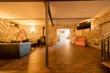 Rest der Welt  Eventlocations Gewölbekeller image 2