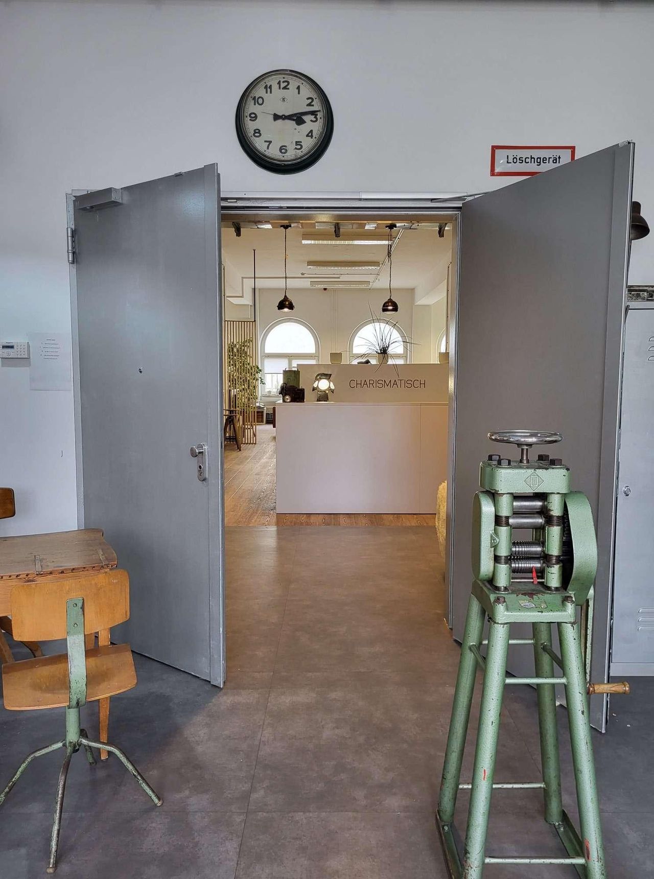 Nuremberg Mobiles Arbeiten Meeting rooms Meet Space II - inkl. Wasser, Tee, Kaffee & Küche image 22