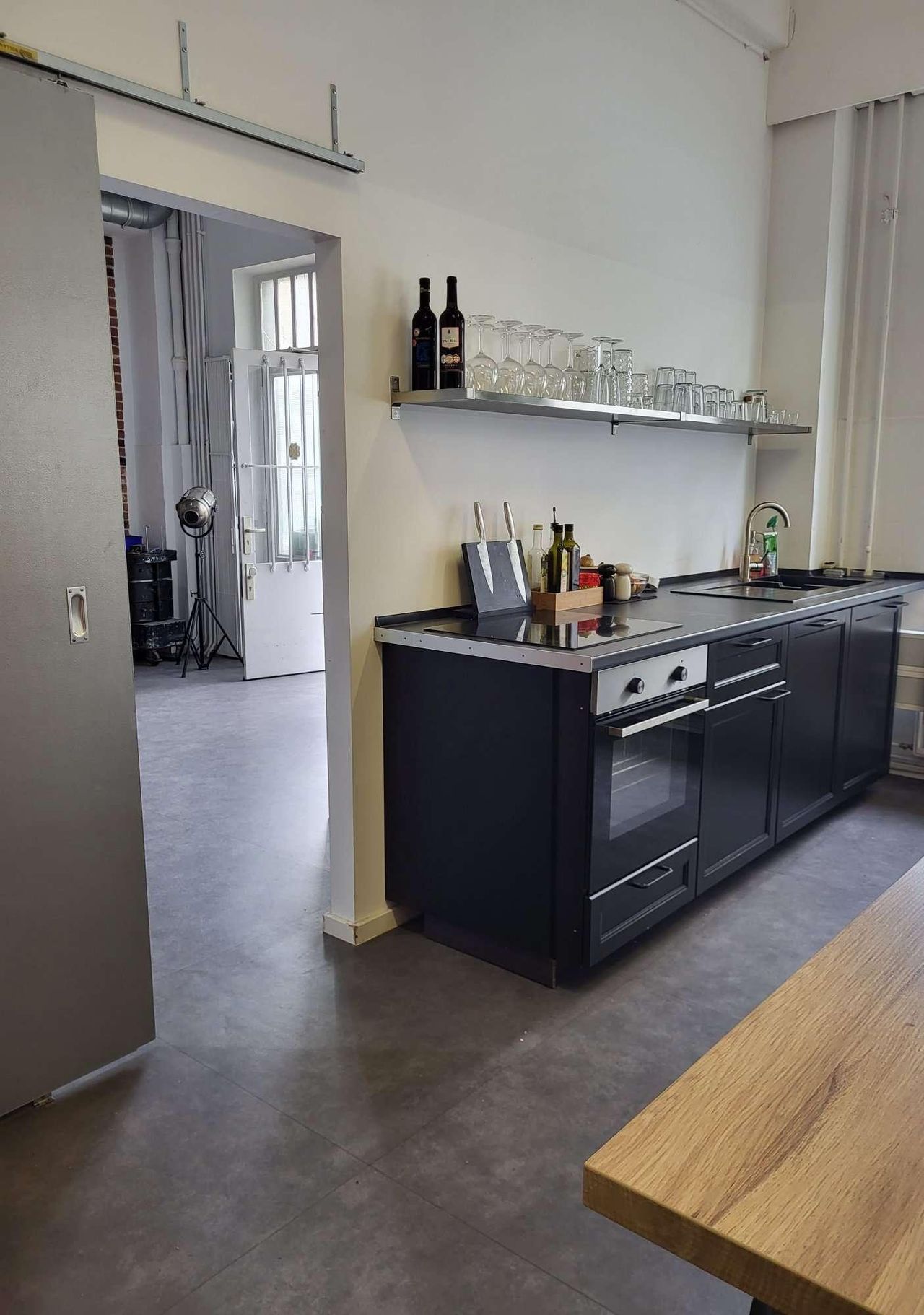 Nuremberg Mobiles Arbeiten Meeting rooms Meet Space II - inkl. Wasser, Tee, Kaffee & Küche image 13